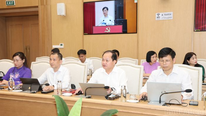 Các đại biểu dự hội nghị tại điểm cầu Lào Cai.