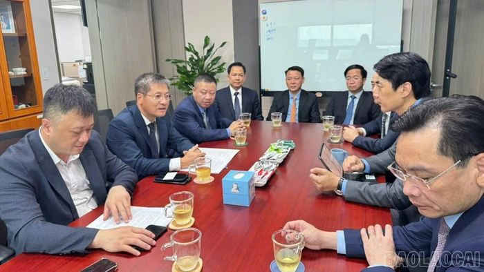 Các đại biểu tham dự buổi gặp mặt.