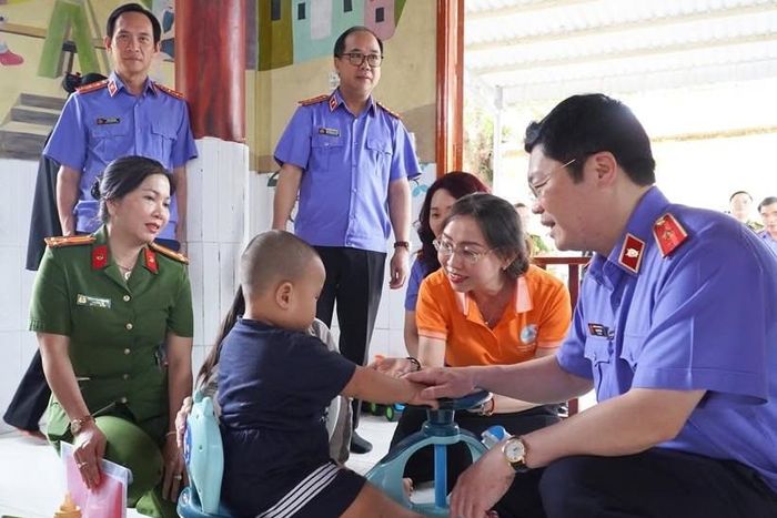 Hội LHPN tỉnh phối hợp với Trại giam Thủ Đức tổ chức nhiều hoạt động ý nghĩa nhân dịp Tết Thiếu nhi 2026