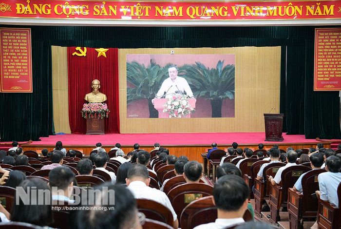 Quang cảnh hội nghị.
