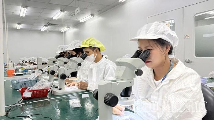 Ngành nghề sản xuất điện tử giữ đà tăng trưởng tích cực với nhiều đơn hàng trong năm 2026, do đó, nhu cầu tuyển dụng lao động thường xuyên tăng.