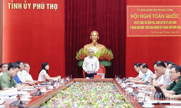 Toàn cảnh hội nghị.
