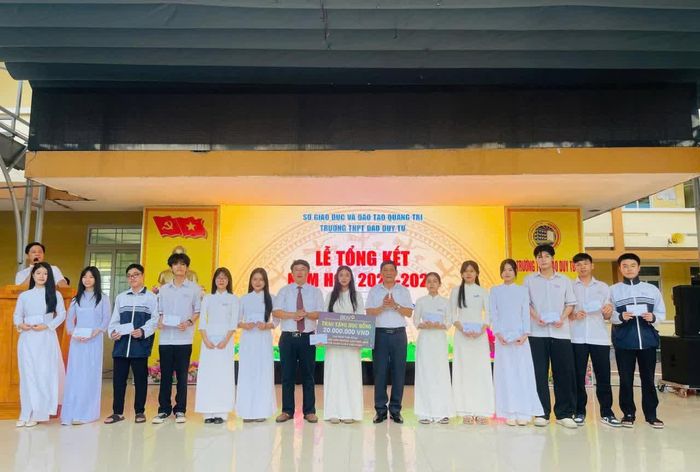 Phong trào khuyến học, khuyến tài góp phần lan tỏa tinh thần học tập suốt đời trong Nhân dân - Ảnh: M.H