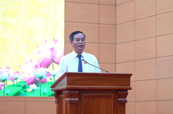 Đồng chí Nguyễn Đăng Quang, Chủ tịch HĐND tỉnh phát biểu khai mạc kỳ họp - Ảnh: T.Đ