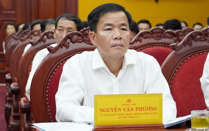 Đồng chí Nguyễn Văn Phương, Bí thư Tỉnh ủy tham dự hội nghị tại điểm cầu Tỉnh ủy Quảng Trị - Ảnh: Q.V