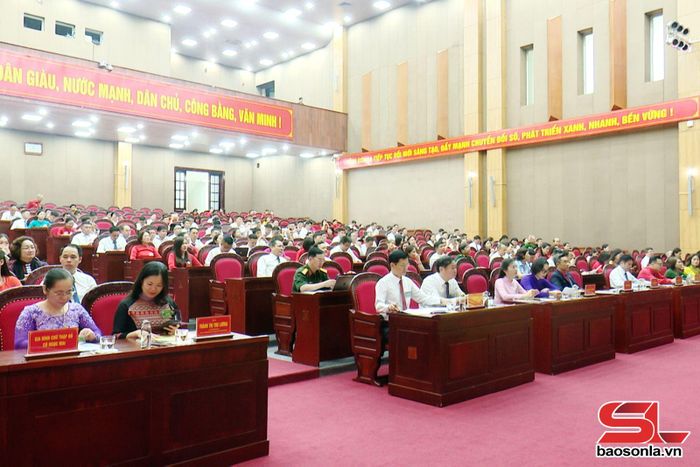 Các đại biểu dự đại hội.