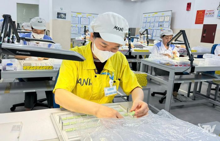 Công ty TNHH Mani Hà Nội là doanh nghiệp có thế mạnh sản xuất dụng cụ y tế, xuất khẩu sản phẩm tới 145 quốc gia và vùng lãnh thổ.