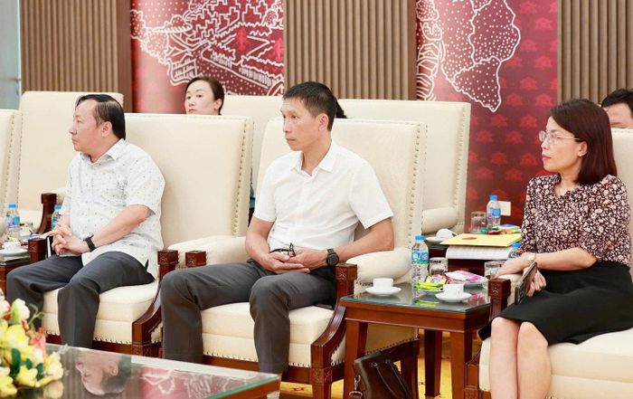 Đại biểu dự buổi làm việc với Đoàn doanh nghiệp Hàn Quốc.