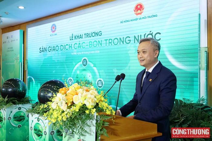 Ông Nguyễn Anh Phong nhấn mạnh, đến nay, các điều kiện cần thiết cho việc vận hành sàn giao dịch các-bon tại Việt Nam “đã được đáp ứng đầy đủ, đồng bộ và sẵn sàng đi vào hoạt động”