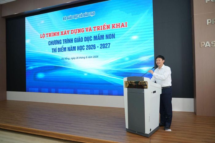 Vụ trưởng Vụ GDMN Nguyễn Thanh Đề báo cáo tại hội nghị. Ảnh: Bộ GD-ĐT
