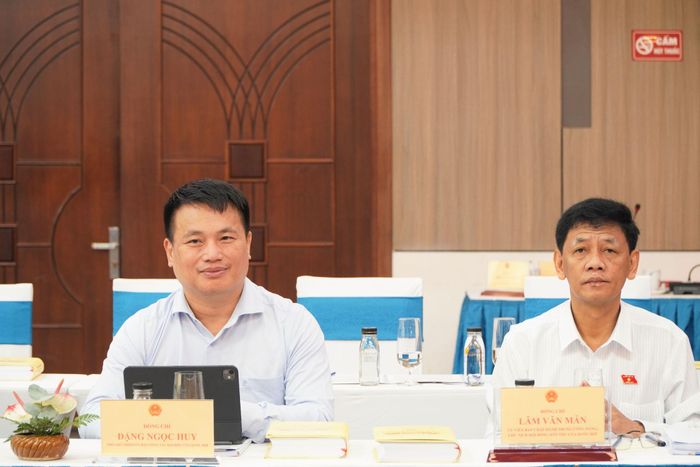 Các đại biểu tham dự hội nghị