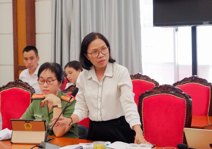 Đại diện Sở Tư pháp thành phố đề nghị cân nhắc quy định về xử phạt theo thủ tục đơn giản nhằm bảo đảm tính thống nhất và quyền của người vi phạm
