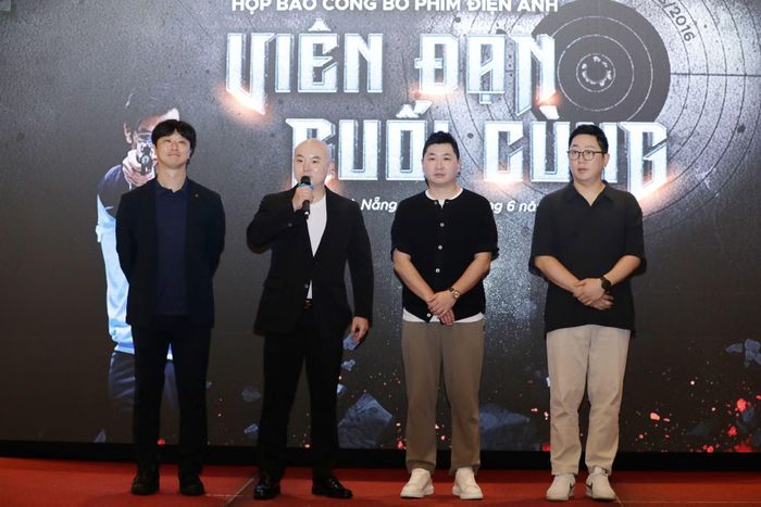 Các đại diện phía Hàn Quốc trao đổi về quá trình hợp tác, triển khai dự án "Viên đạn cuối cùng".