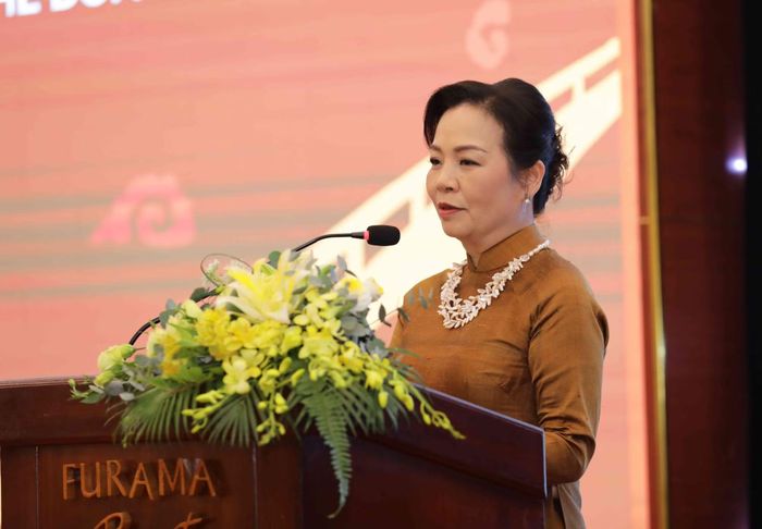 TS Ngô Phương Lan, Chủ tịch Hiệp hội Xúc tiến phát triển điện ảnh Việt Nam, Giám đốc DANAFF đề dẫn hội thảo.