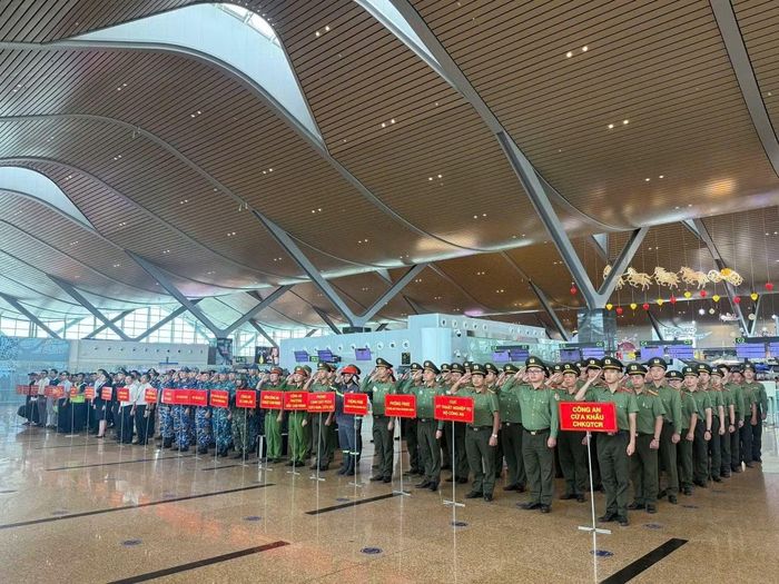 Các lực lượng tham gia buổi diễn tập.