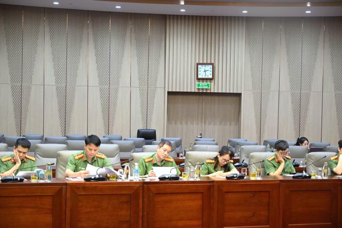 Các đại biểu dự hội nghị tại điểm cầu Đảng ủy Công an Trung ương.