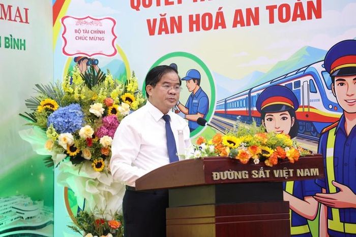 PGS.TS Đào Xuân Cơ, Giám đốc Bệnh viện Bạch Mai tin tưởng, cơ sở Ninh Bình sẽ sớm trở thành địa chỉ khám chữa bệnh tin cậy của người dân khu vực Nam đồng bằng sông Hồng và các tỉnh lân cận