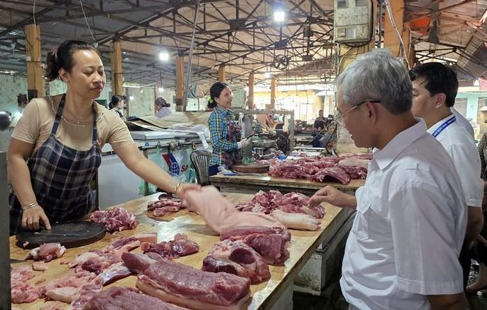Hà Nội khẩn trương số hóa siết chặt công tác quản lý các cơ sở giết mổ gia súc, gia cầm trên địa bàn thành phố. Ảnh minh họa.