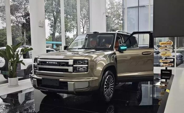 SUV của Haval cập bến đại lý với kích thước lớn và động cơ tiết kiệm xăng.