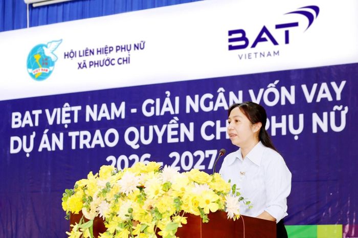 Bà Thi Thị Bé Loan, Chủ tịch Hội Liên hiệp Phụ nữ xã Phước Chỉ, phát biểu tại chương trình.