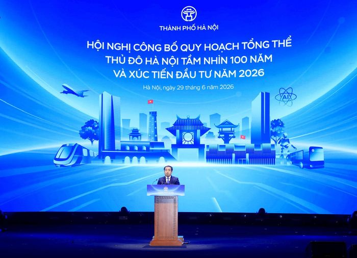 Bí thư Thành ủy Hà Nội Trần Đức Thắng phát biểu tại hội nghị. Ảnh: Thành Thái Hùng