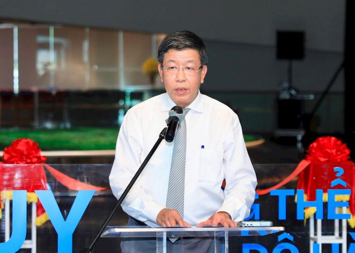 Đồng chí Dương Đức Tuấn, Ủy viên Ban Thường vụ Thành ủy, Phó Chủ tịch Thường trực UBND thành phố Hà Nội phát biểu tại lễ khai mạc. Ảnh: Quang Thái