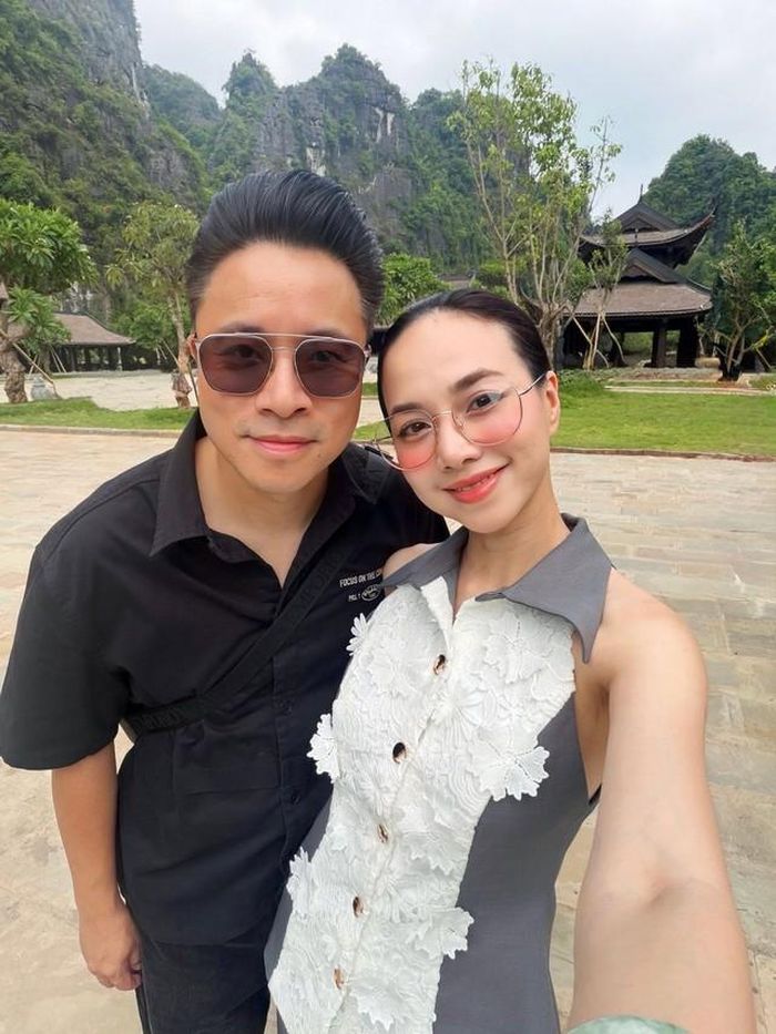 Diễn viên Đinh Ngọc Diệp vừa chia sẻ những hình ảnh đầy lãng mạn, yêu thương cùng chồng Victor Vũ ở điểm du lịch có nhiều cảnh đẹp.
