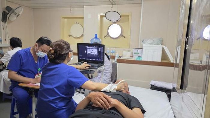 Tại đợt khám này, BV Bạch Mai có nguồn nhân lực lượng y bác sĩ tham gia đông nhất đoàn công tác.