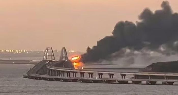 Nga hiện chưa bình luận về các đánh giá trên. Tuy nhiên, trong thời gian gần đây, Moskva đã tiếp tục tăng cường phòng thủ cầu Crimea.