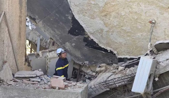 Ông đồng thời khẳng định Venezuela lấy làm vinh dự khi nhận được tình hữu nghị của nhân dân Việt Nam trong thời điểm đầy thử thách.