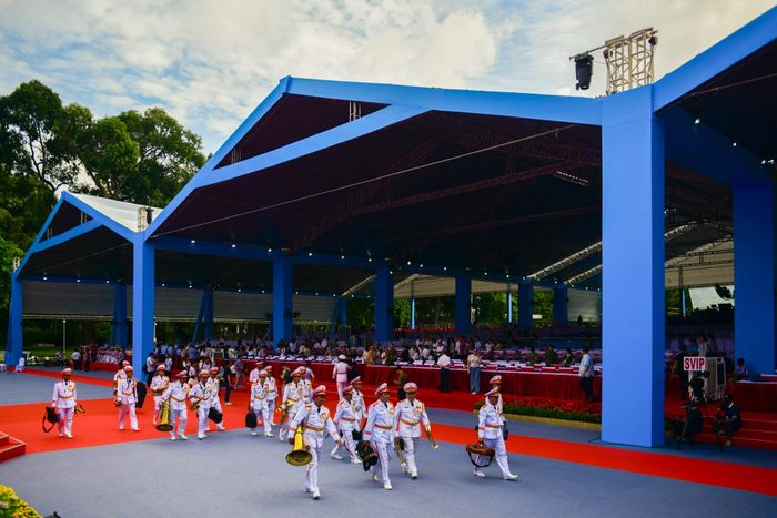  Buổi tổng duyệt nhằm rà soát toàn bộ hạng mục kỹ thuật, nội dung nghệ thuật và công tác tổ chức, đảm bảo lễ kỷ niệm được tổ chức trọng thể, trang nghiêm, đúng yêu cầu. 