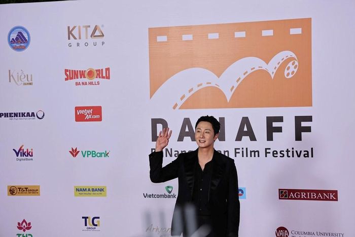 Nam diễn viên Jung Il-woo tại thảm đỏ DANAF IV