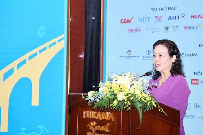 Chủ tịch Hiệp hội Xúc tiến phát triển điện ảnh Việt Nam, Giám đốc DANAFF Ngô Phương Lan phát biểu tại hội thảo