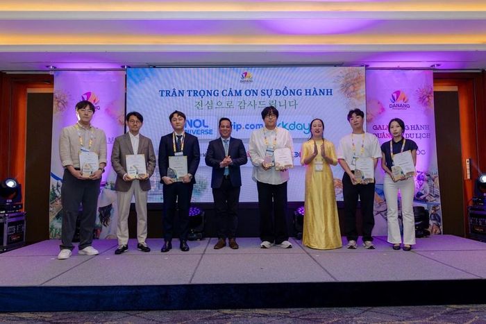 Ngành du lịch Đà Nẵng tri ân các đơn vị đồng hành trong khuôn khổ Gala đồng hành quảng bá du lịch Đà Nẵng tại Hàn Quốc