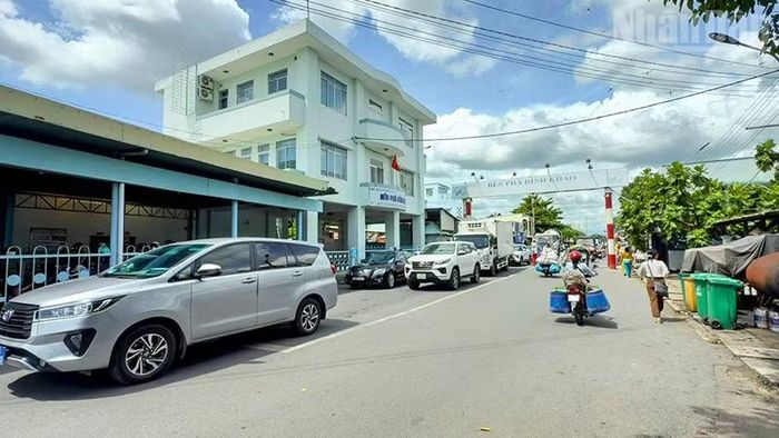 Tỉnh Vĩnh Long tiếp nhận Cụm phà Vàm Cống.