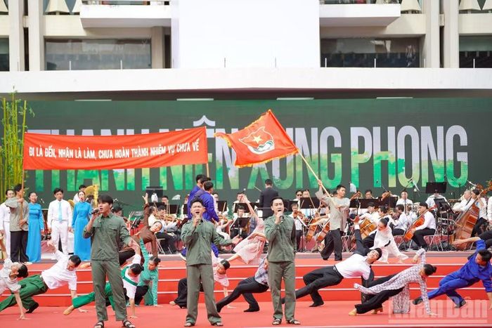 Lễ kỷ niệm chính thức cùng chuỗi hoạt động chính trị, văn hóa, nghệ thuật, thể thao, khởi công các công trình trọng điểm và phát động phong trào thi đua đặc biệt dịp này nhằm ôn lại ý nghĩa lịch sử của sự kiện thành phố mang tên Bác.