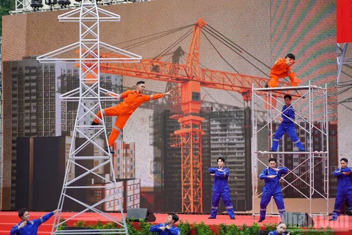 Tôn vinh những thành tựu sau nửa thế kỷ xây dựng và phát triển, đồng thời khơi dậy tinh thần đoàn kết, năng động, sáng tạo, tạo động lực để thành phố tiếp tục phát triển trong giai đoạn mới.