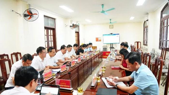 Điểm cầu tại Đảng ủy phường Tam Sơn.