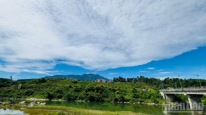 Xã Trà My thực hiện sắp xếp từ 17 thôn xuống 11 thôn.