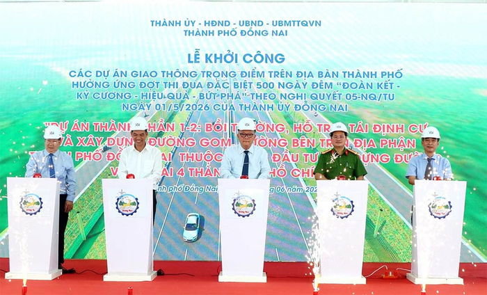  Lễ khởi công Dự án thành phần 1-2 thuộc Dự án đường Vành đai 4 TP Hồ Chí Minh. Ảnh: NGUYỆT HÀ 