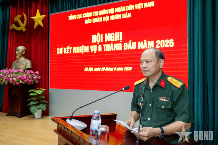 Đại tá Trần Anh Tuấn, Ủy viên Ban Thường vụ Đảng ủy, Phó tổng biên tập Báo Quân đội nhân dân quán triệt Nghị quyết của Đảng ủy Báo Quân đội nhân dân về lãnh đạo thực hiện nhiệm vụ 6 tháng cuối năm 2026.