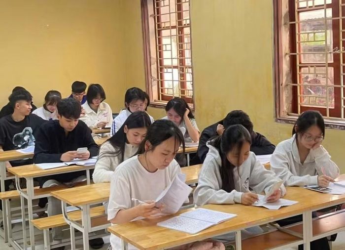 Học sinh Trường THPT Lam Kinh (Thanh Hóa).