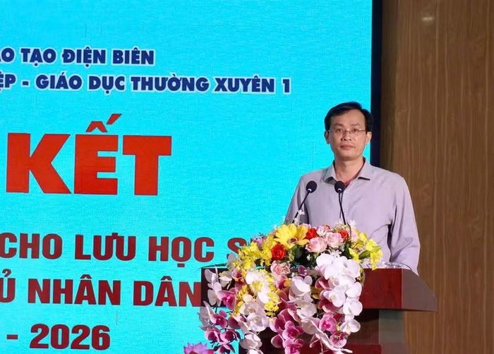 Ông Trần Đăng Ninh - Phó Giám đốc Sở GD&amp;ĐT tỉnh Điện Biên phát biểu.