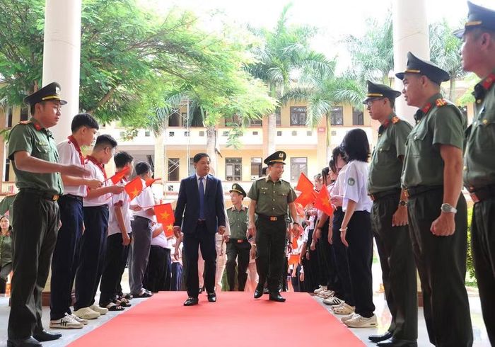 Đại biểu đến tham dự buổi lễ. (Ảnh: TT)