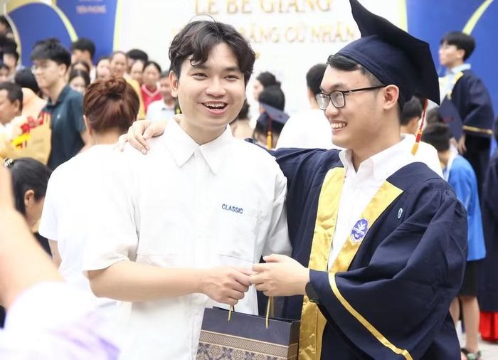 Chia vui cùng người thân.