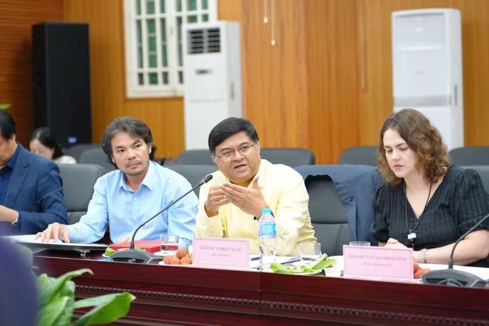Ngày 29/6 đoàn kiểm tra của IOAA quốc tế đã có buổi làm việc cùng Sở GD&amp;ĐT về các hoạt động chuẩn bị cho kỳ thi.