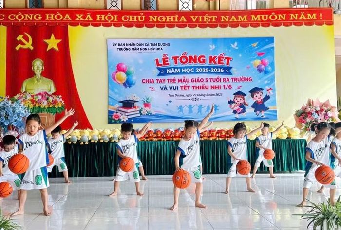 Trẻ được chăm sóc, giáo dục toàn diện.