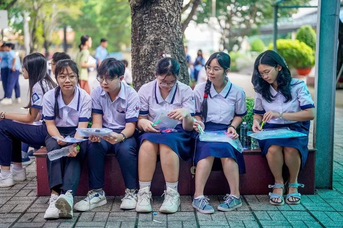 Học sinh thi vào lớp 10 tại TPHCM. Ảnh: Phạm Nguyễn