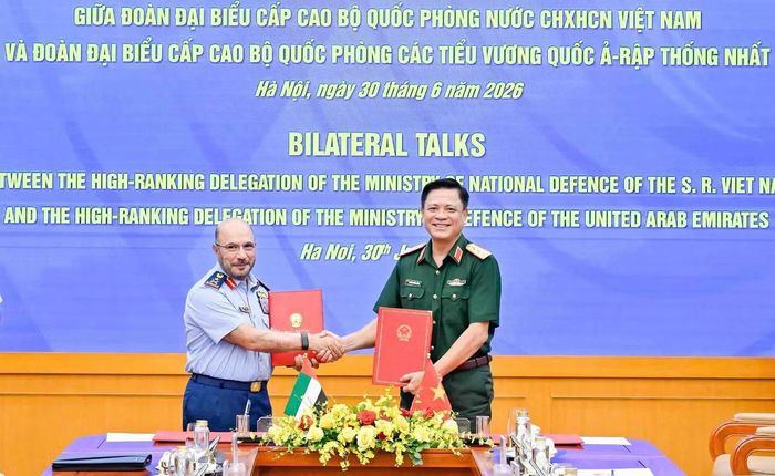 Kết thúc hội đàm, hai bên đã ký kết Bản ghi nhớ giữa Bộ Quốc phòng Việt Nam và Bộ Quốc phòng UAE nước về hợp tác công nghiệp quốc phòng.