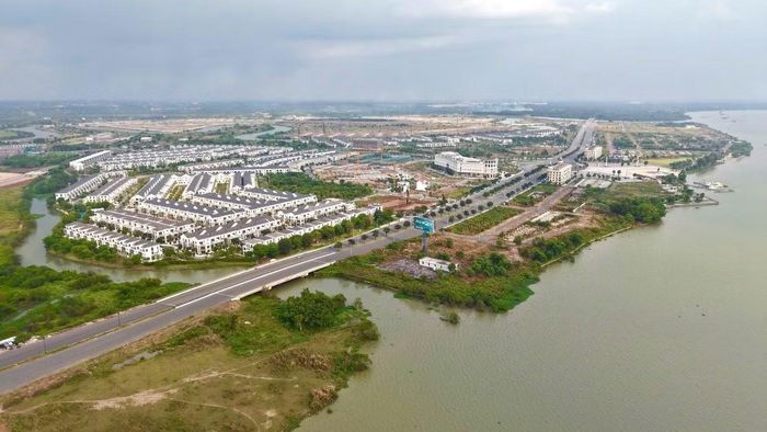 Đại lộ Nguyễn Hữu Cảnh đã hoàn thành xong giai đoạn 1 và 2.